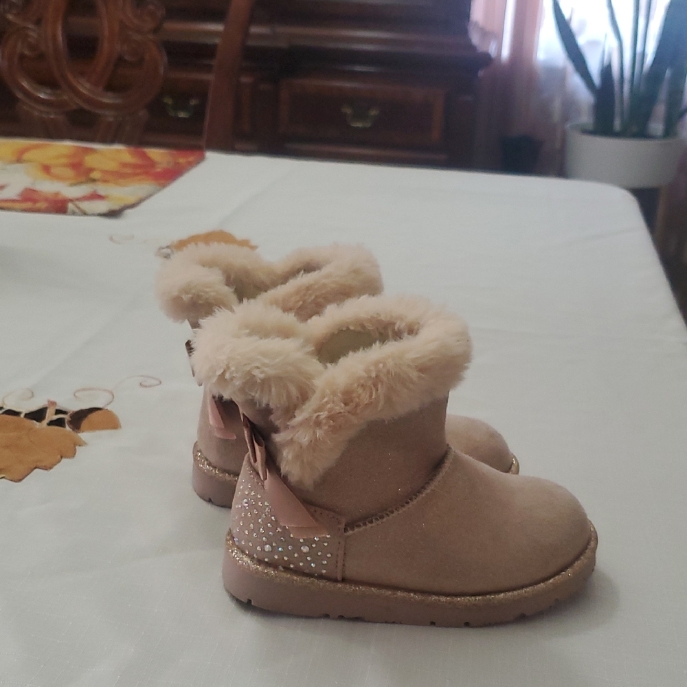 Toddler tan boots